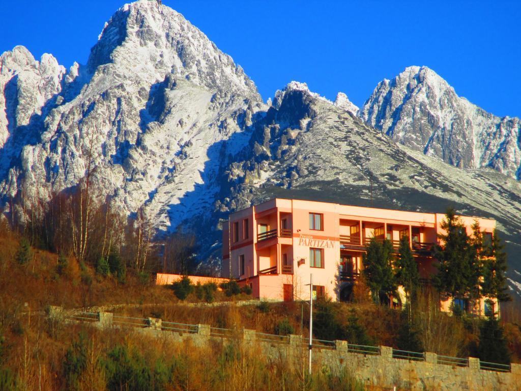 Penzion Partizan Hotel Vysoké Tatry Exterior foto