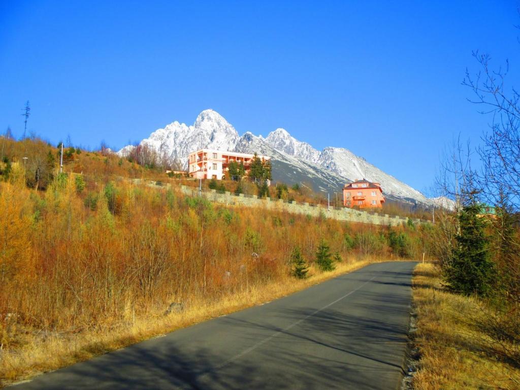 Penzion Partizan Hotel Vysoké Tatry Exterior foto